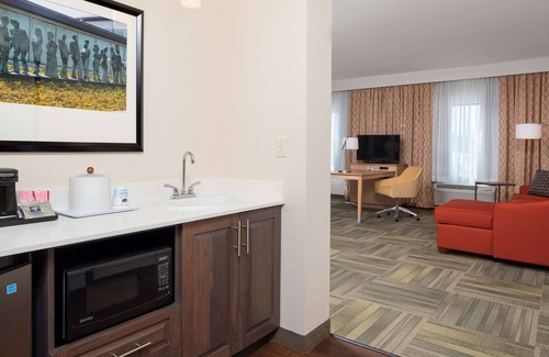 Portage Hotel | Hampton Inn Kalamazoo