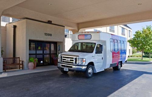 Milwaukee Hotel | Hampton Inn Milwaukee Airport