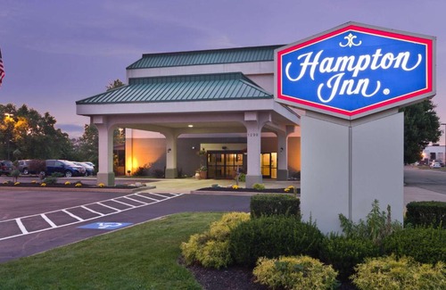 New Philadelphia Hotel | Hampton Inn New Philadelphia