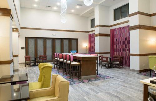 Bay City Hotel | Hampton Inn & Suites Bay City