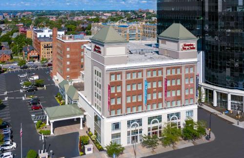Downtown Buffalo Hotel | Hampton Inn & Suites Buffalo/Downtown