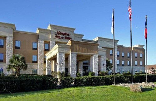 Buffalo Hotel | Hampton Inn & Suites Buffalo