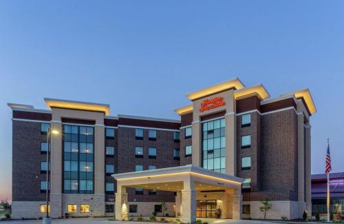 Burlington Hotel | Hampton Inn & Suites Burlington