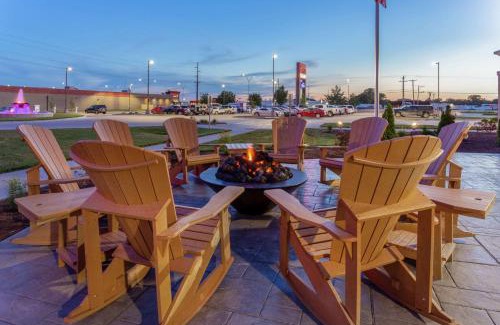 Burlington Hotel | Hampton Inn & Suites Burlington