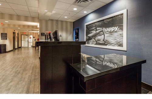 South Lethbridge Hotel | Hampton Inn & Suites by Hilton Lethbridge