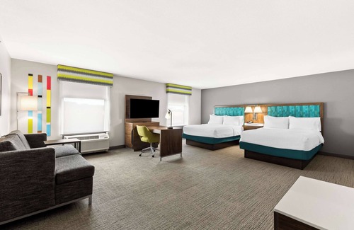 Canton Hotel | Hampton Inn & Suites Canton