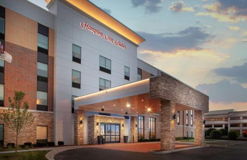 Burr Ridge Hotel | Hampton Inn & Suites Chicago-Burr Ridge