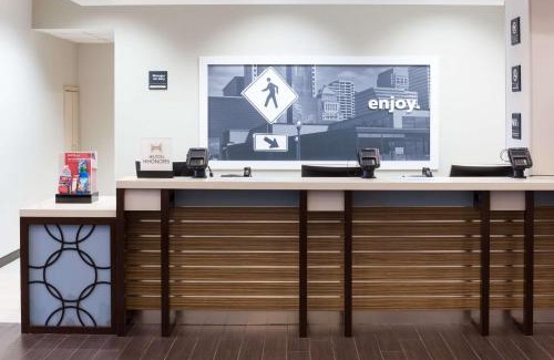 Skokie Hotel | Hampton Inn & Suites Chicago North Shore