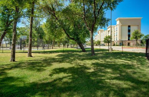 Plano Hotel | Hampton Inn & Suites Dallas/Plano-East