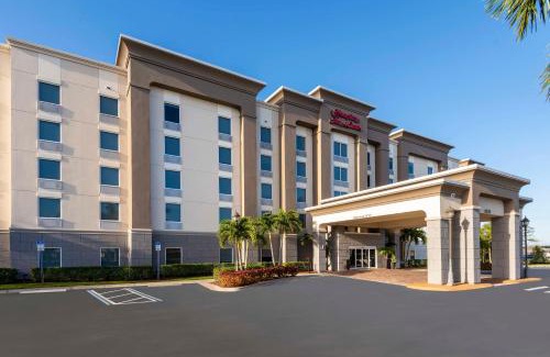 Fort Myers Hotel | Hampton Inn & Suites Fort Myers-Colonial Boulevard