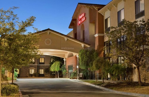 Newbury Park Hotel | Hampton Inn & Suites Thousand Oaks