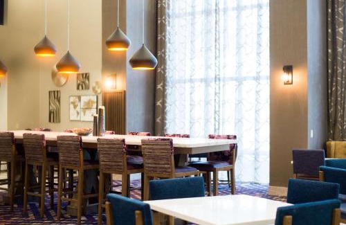 Warrington Hotel | Hampton Inn & Suites Warrington Horsham