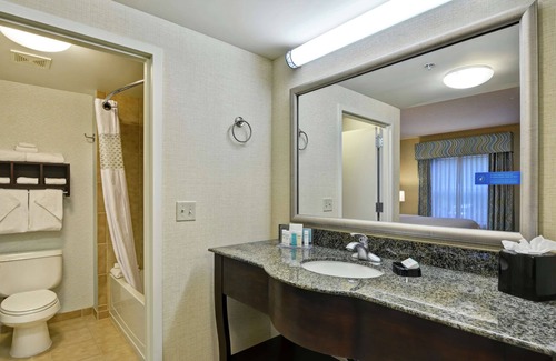 Wilkes-Barre Hotel | Hampton Inn & Suites Wilkes-Barre/Scranton