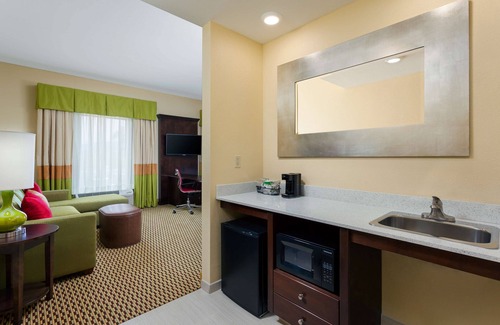 Williamsport Hotel | Hampton Inn & Suites Williamsport-Faxon Exit