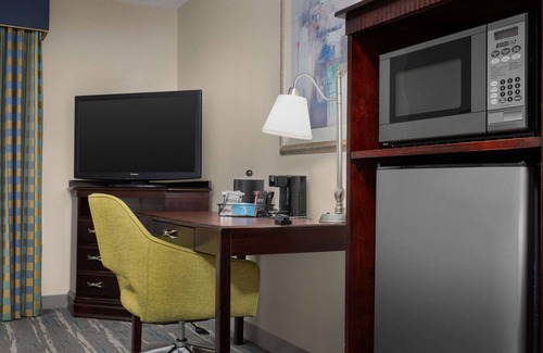 Bayberry Hotel | Hampton Inn Syracuse Clay