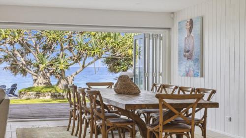 Sapphire Beach House | Hampton on the Beach - Stunning Beach Front, Sleeps 8