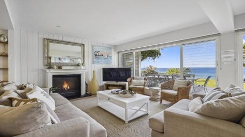 Sapphire Beach House | Hampton on the Beach - Stunning Beach Front, Sleeps 8