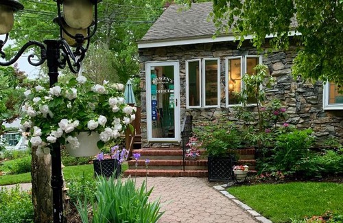 Hampton Bays Hotel | Hamptons Vacation Inn