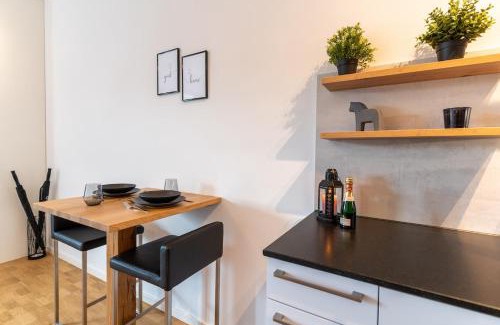 Holzgerlingen Apartment | Handmade, Kitchen, Office, Luxury, Parking