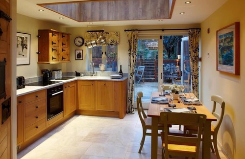 Winchester Cottage | Hang Your Hat - The Cottage