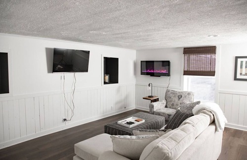 Warsaw Apartment | Hanigan's Hideout Near Letchworth - Historic Warsaw