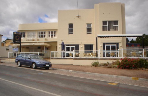 Penguin Hostel | Happy Backpacker