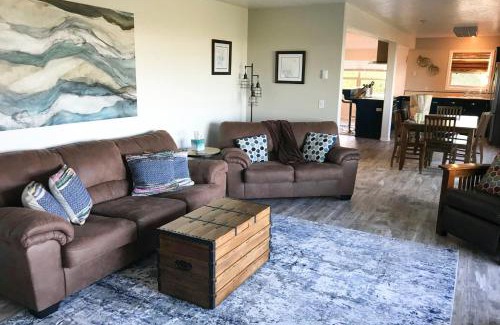 Waldport House | Happy Clam