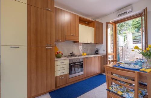 Riva di Solto Apartment | Happy Guest Apartments - Lake Panorama & Pool