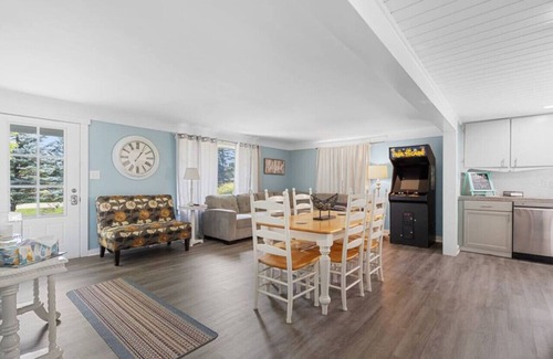Port Sanilac House | Happy Harbor w Hot Tub, Golf Cart and Luxury!