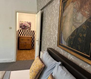 Mellet Apartment | Happy Home