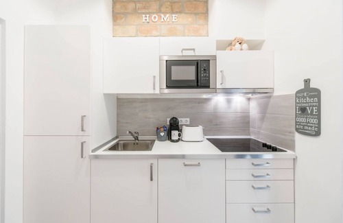 Nepszinhaz negyed Apartment | happy home Budapest DIAMOND Central located apartment with 80 039 s pinball machine