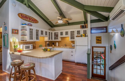 Hanalei Palms House | Happy Place Bungalow, 2-Minutes to the Beach! TVNC #4339