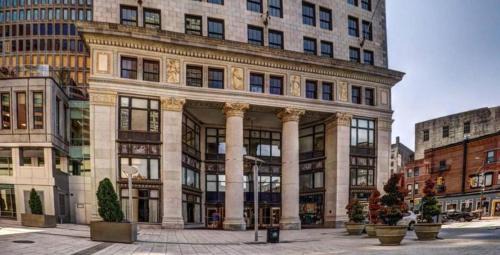 Downtown Baltimore Apartment | Harbor apartments Free indoor Parking