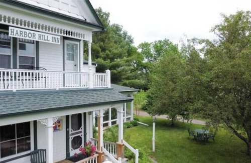 Pepin Apartment | Harbor Hill Inn - Pepin Suite