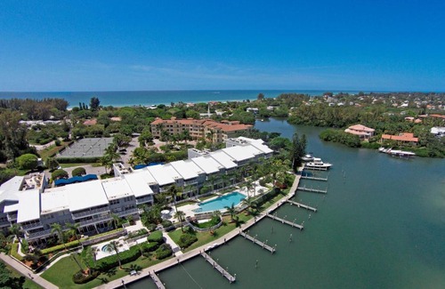 Whitney Beach Apartment | Harbor Villa Club 309