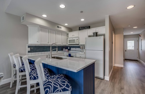 Alexandria Bay Villa | Harbor Villas Waterfront Townhome with Boathouse