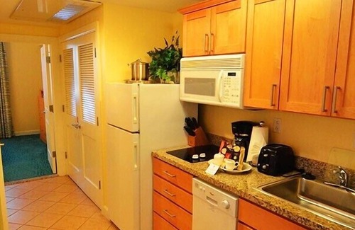 Paradise Island Villa | Harborside At Atlantis (Spend Winter in Paradise February 25th to March 4th)