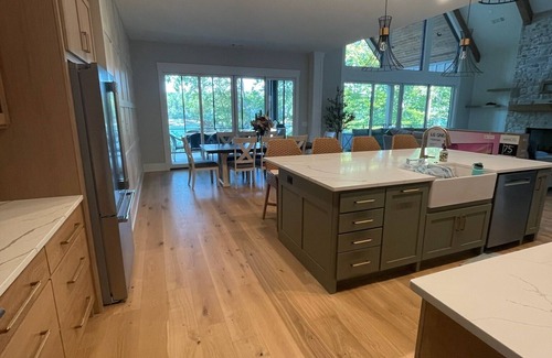 Six Mile House | Harborside Retreat on Lake KeoweenStunning newly constructed home on Lake Keowee