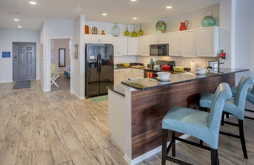 Clearwater Beach Condo | Harborview Grande Huge Balcony 3 King Beds No Car Needed Jolly Trolley Out Front