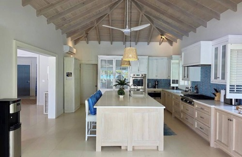 Jolly Harbour Villa | Harbour Blue, Luxury beachfront Villa, Jolly Harbour, Antigua.
