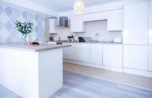 Milford Haven Apartment | Harbour View - 2 Bedroom Apartment - Milford Haven
