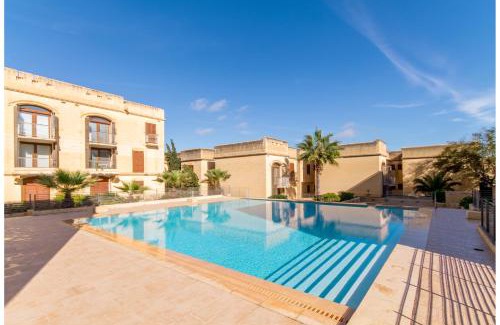 Ghajnsielem House | Harbour Views Gozitan Villa Shared Pool - Happy Rentals