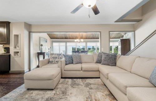 Upper Grand Lagoon House | Harbour Villa 4232