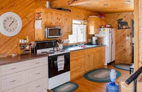 Dysart et al Cottage | Harcourt on the Hill - Secluded 3BR Cottage w/Sauna, Dock, Kayaks, Wi-Fi