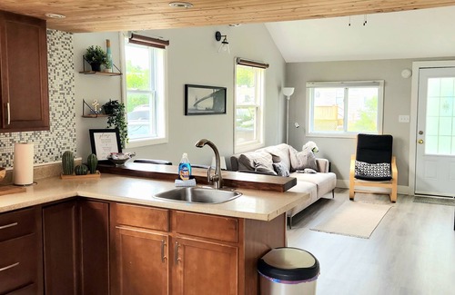 Pointe-du-Chene Cottage | Hardy’s cute and cozy beach cottage
