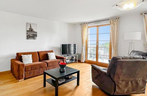 Le Plessis-Robinson Apartment | Harmonie au Plessis-Robinson