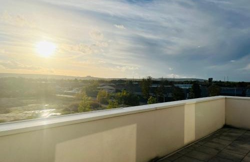 Bezannes Apartment | Harmonieux/Bezannes/Pkg Privé