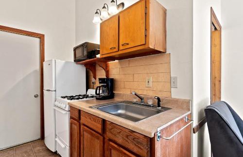 Hill City Hotel | Harney Camp Cabins