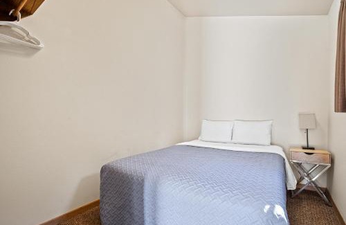 Hill City Hotel | Harney Camp Cabins