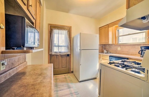 Johnstown House | Harold Hidden Haven - Close to area Hospitals